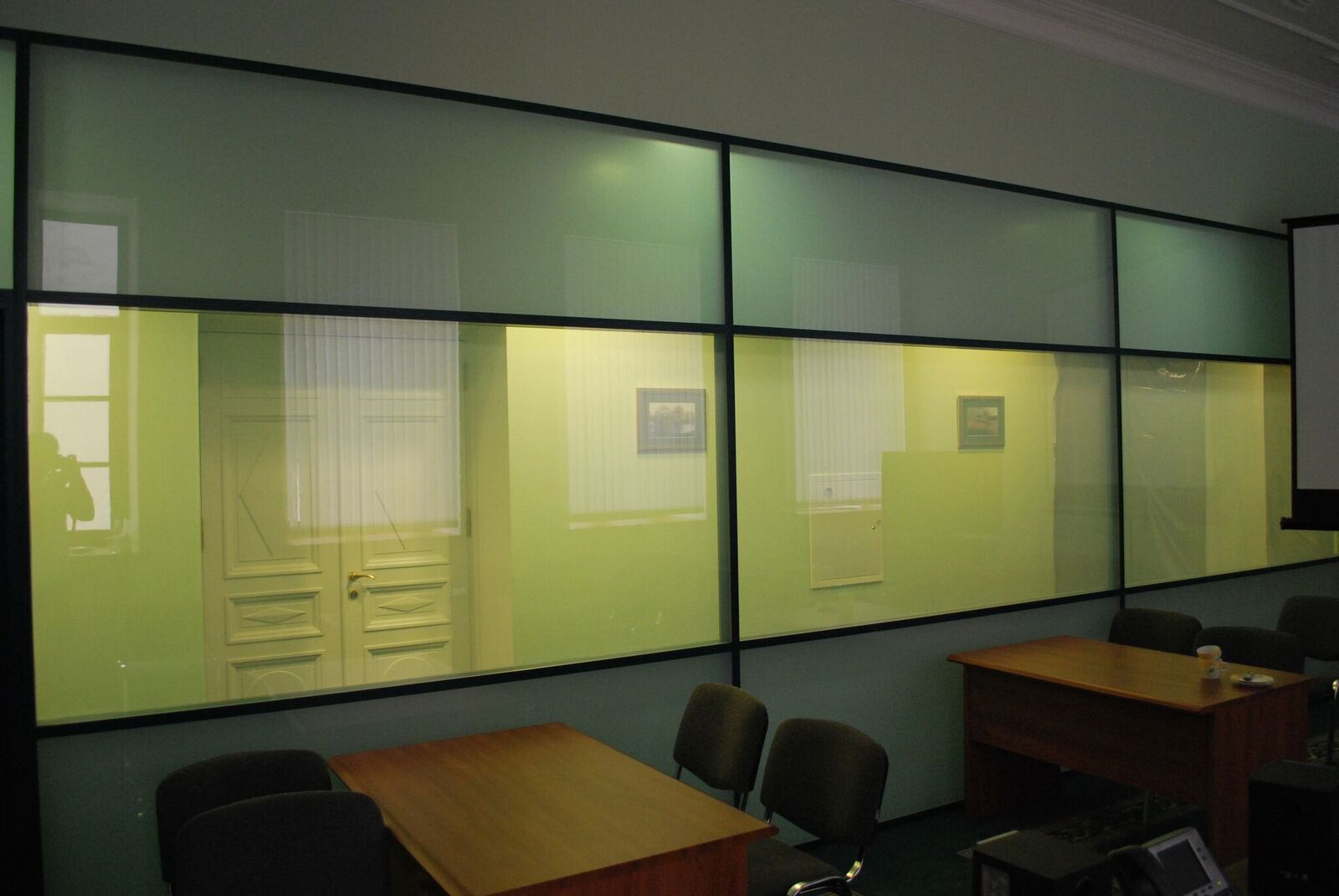 SMART стекло в офисе